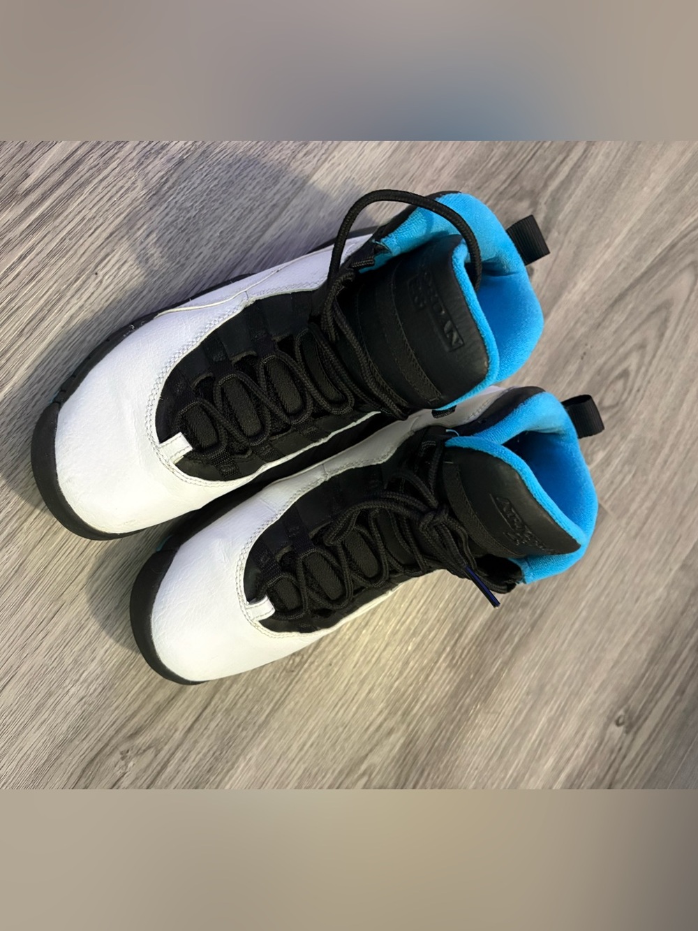 Jordan Kids Sneakers White Black with Blue Accent retro 10s